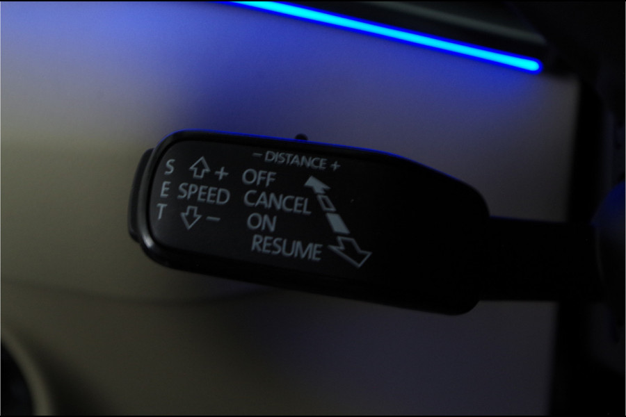 Škoda Karoq 1.5 TSI ACT Business Edition Plus 150pk > Trekhaak/Camera/Adaptive cruise control