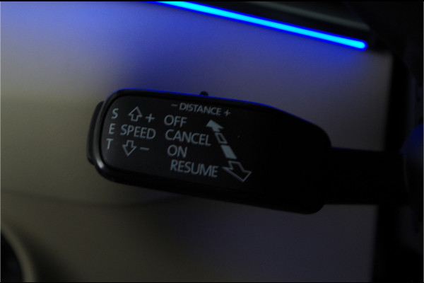 Škoda Karoq 1.5 TSI ACT Business Edition Plus 150pk > Trekhaak/Camera/Adaptive cruise control