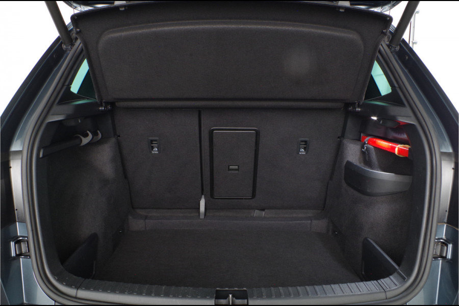 Škoda Karoq 1.5 TSI ACT Business Edition Plus 150pk > Trekhaak/Camera/Adaptive cruise control
