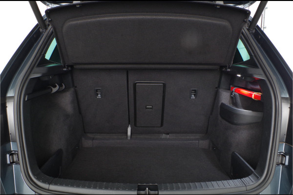 Škoda Karoq 1.5 TSI ACT Business Edition Plus 150pk > Trekhaak/Camera/Adaptive cruise control