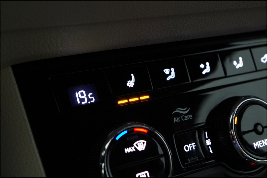 Škoda Karoq 1.5 TSI ACT Business Edition Plus 150pk > Trekhaak/Camera/Adaptive cruise control