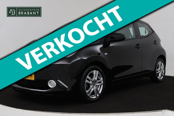 Toyota Aygo 1.0 VVT-i x-play (BLUETOOTH, ACHTERUITRIJCAMERA, AIRCO)