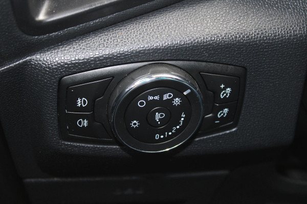 Ford EcoSport 1.0 EcoBoost ST-Line Black Automaat | Winterpack | Navigatie | Climate Control | PDC Achter | Privacy Glass