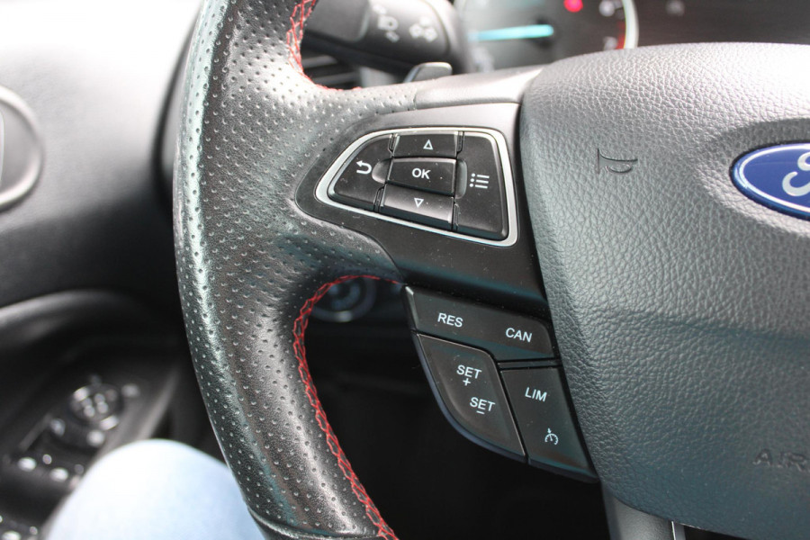 Ford EcoSport 1.0 EcoBoost ST-Line Black Automaat | Winterpack | Navigatie | Climate Control | PDC Achter | Privacy Glass