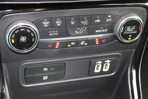Ford EcoSport 1.0 EcoBoost ST-Line Black Automaat | Winterpack | Navigatie | Climate Control | PDC Achter | Privacy Glass