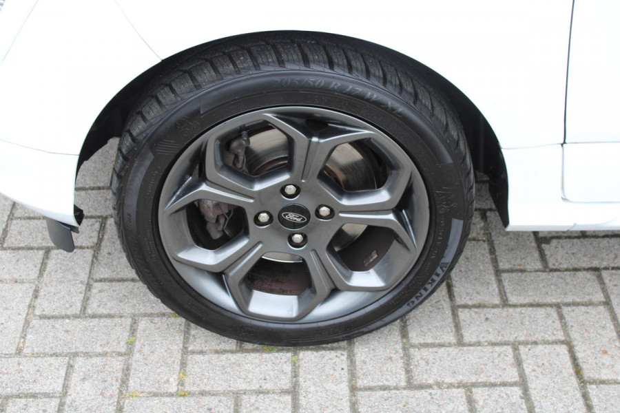 Ford EcoSport 1.0 EcoBoost ST-Line Black Automaat | Winterpack | Navigatie | Climate Control | PDC Achter | Privacy Glass