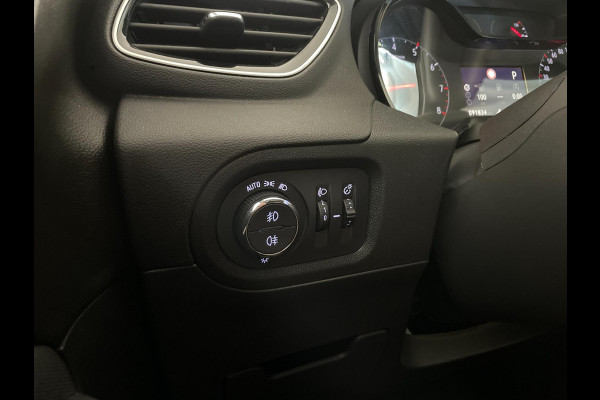 Opel Grandland X 1.2 Turbo Business Executive AUTOMAAT AIRCO CLIMA NAVI CRUISE BLUETOOH STUURVERW STOELVERW ELEK RAMEN NIEUWSTAAT