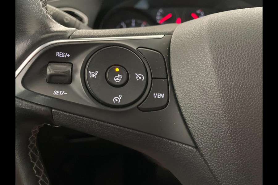 Opel Grandland X 1.2 Turbo Business Executive AUTOMAAT AIRCO CLIMA NAVI CRUISE BLUETOOH STUURVERW STOELVERW ELEK RAMEN NIEUWSTAAT