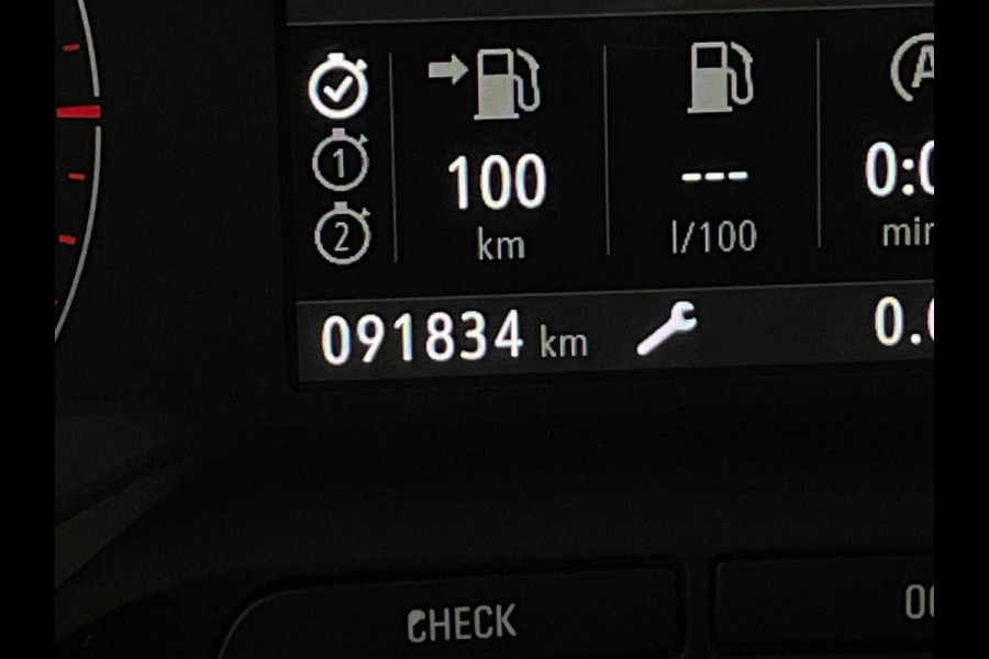 Opel Grandland X 1.2 Turbo Business Executive AUTOMAAT AIRCO CLIMA NAVI CRUISE BLUETOOH STUURVERW STOELVERW ELEK RAMEN NIEUWSTAAT