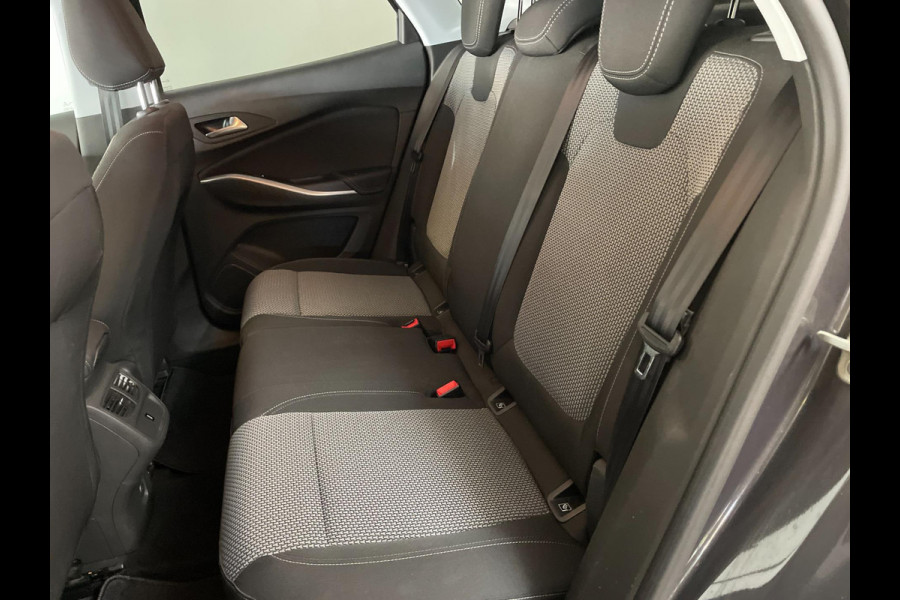 Opel Grandland X 1.2 Turbo Business Executive AUTOMAAT AIRCO CLIMA NAVI CRUISE BLUETOOH STUURVERW STOELVERW ELEK RAMEN NIEUWSTAAT