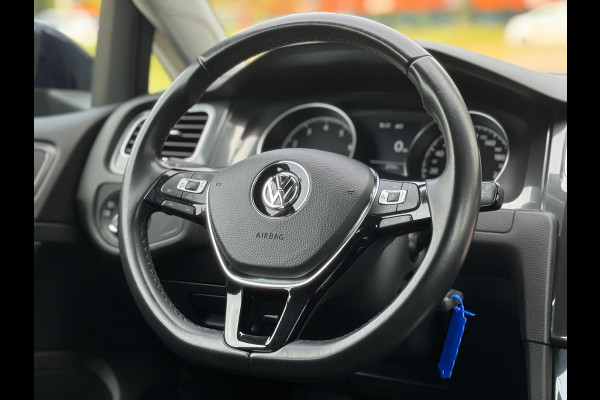 Volkswagen Golf 1.5 TSI 130 pk Comfortline, 5 deurs, navigatie, ecc, Nederlandse auto met nationale auto pas