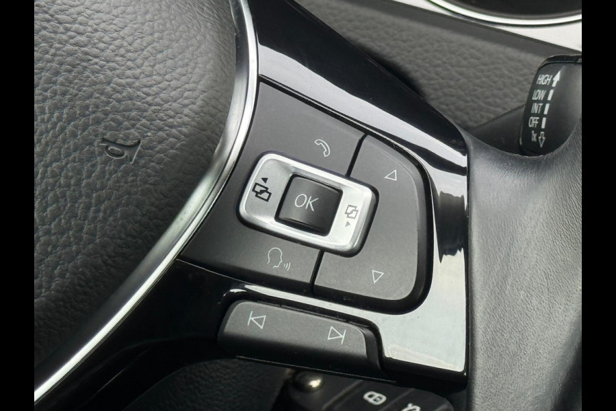 Volkswagen Golf 1.5 TSI 130 pk Comfortline, 5 deurs, navigatie, ecc, Nederlandse auto met nationale auto pas