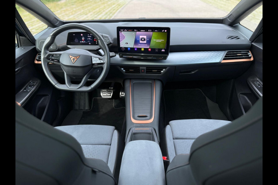 CUPRA Born Copper Edition One 62 kWh, 1e eigenaar,panoramadak, 20 inch, camera, LED verlichting , alle opties,NL auto met nap