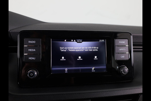 Škoda Kamiq 1.0 TSI Ambition 110 pk | Navigatie via App | Parkeersensoren achter | Apple Carplay/Android Auto | Cruise control | LED koplampen |