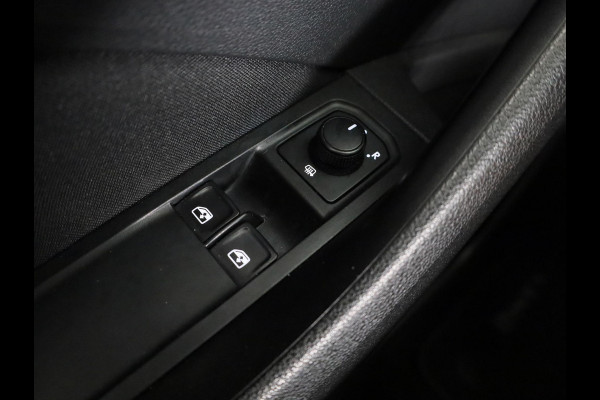 Škoda Kamiq 1.0 TSI Ambition 110 pk | Navigatie via App | Parkeersensoren achter | Apple Carplay/Android Auto | Cruise control | LED koplampen |