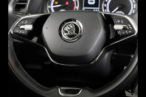 Škoda Kamiq 1.0 TSI Ambition 110 pk | Navigatie via App | Parkeersensoren achter | Apple Carplay/Android Auto | Cruise control | LED koplampen |