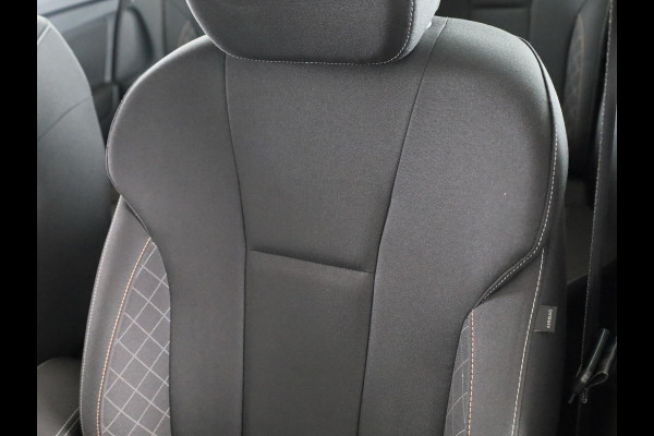Škoda Kamiq 1.0 TSI Ambition 110 pk | Navigatie via App | Parkeersensoren achter | Apple Carplay/Android Auto | Cruise control | LED koplampen |