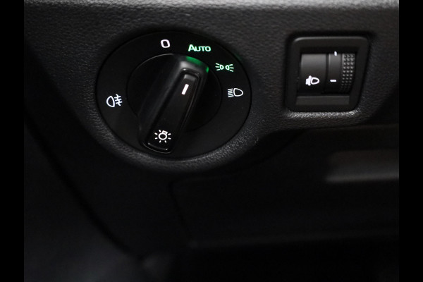 Škoda Kamiq 1.0 TSI Ambition 110 pk | Navigatie via App | Parkeersensoren achter | Apple Carplay/Android Auto | Cruise control | LED koplampen |