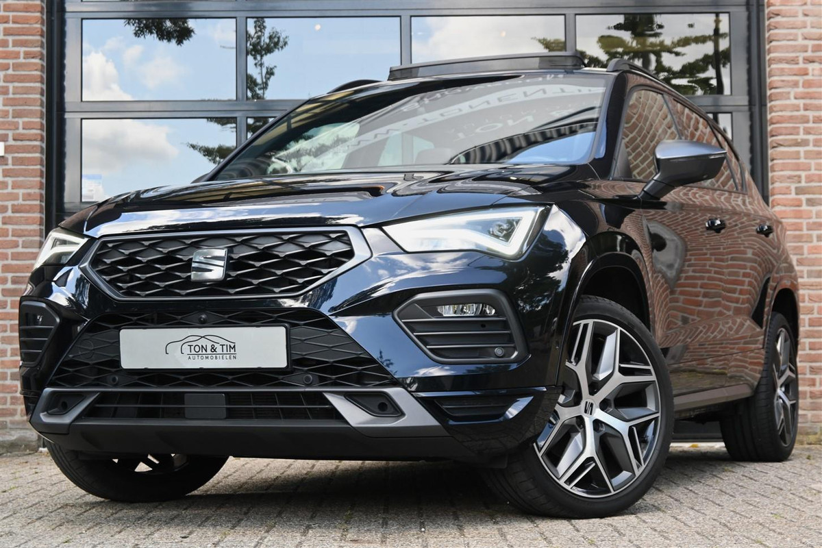 Seat Ateca 1.5 TSI FR DSG Virtual Panorama Sfeer A.Cruise '20 Seat Ateca 1.5 TSI FR DSG Virtual Panorama Sfeer A.Cruise '20