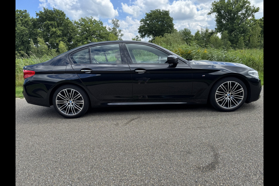 BMW 5 Serie 520i High Executive M Sportpakket