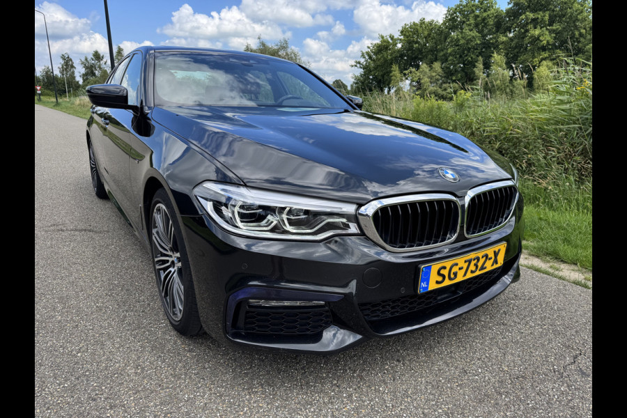 BMW 5 Serie 520i High Executive M Sportpakket