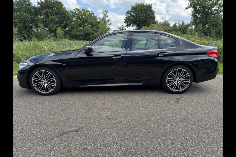 BMW 5 Serie 520i High Executive M Sportpakket