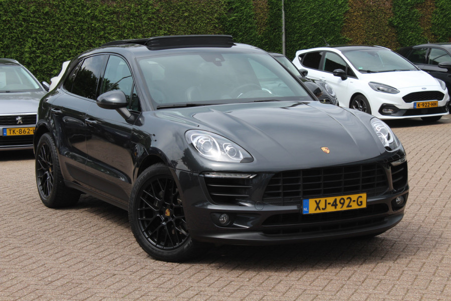 Porsche Macan 2.0 / Panoramadak / Camera / Luxe Leder / 21'' / Sportchrono / Bose / Apple CarPlay / Dodehoek / DAB / Stoelverwarming / Cruise Control