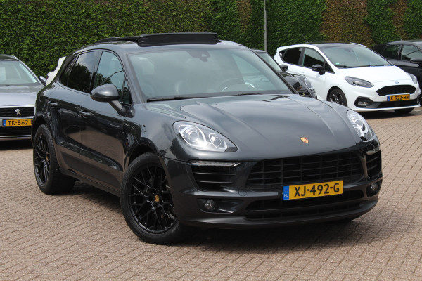 Porsche Macan 2.0 / Panoramadak / Camera / Luxe Leder / 21'' / Sportchrono / Bose / Apple CarPlay / Dodehoek / DAB / Stoelverwarming / Cruise Control