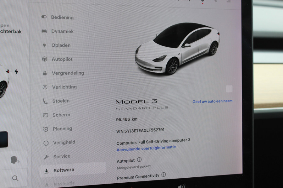 Tesla Model 3 Standard RWD Plus 60 kWh / Autopilot / Panoramadak / Camera / Premium Audio / 18'' / Leder