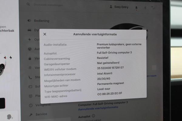 Tesla Model 3 Standard RWD Plus 60 kWh / Autopilot / Panoramadak / Camera / Premium Audio / 18'' / Leder