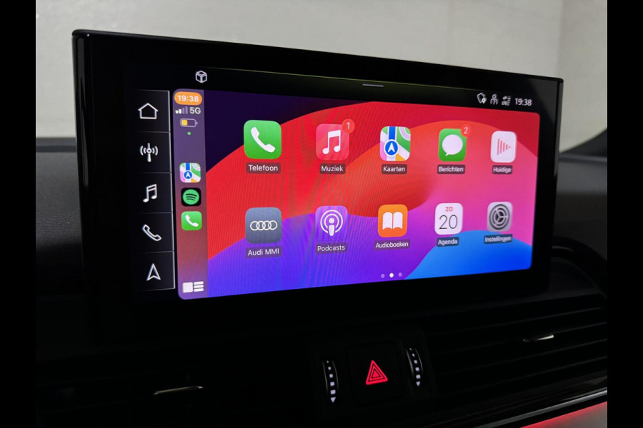 Audi Q5 Sportback 55 TFSI e BlackEdition S-Line Luchtvering Sfeer. Carplay