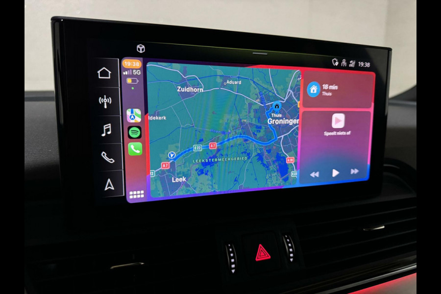 Audi Q5 Sportback 55 TFSI e BlackEdition S-Line Luchtvering Sfeer. Carplay