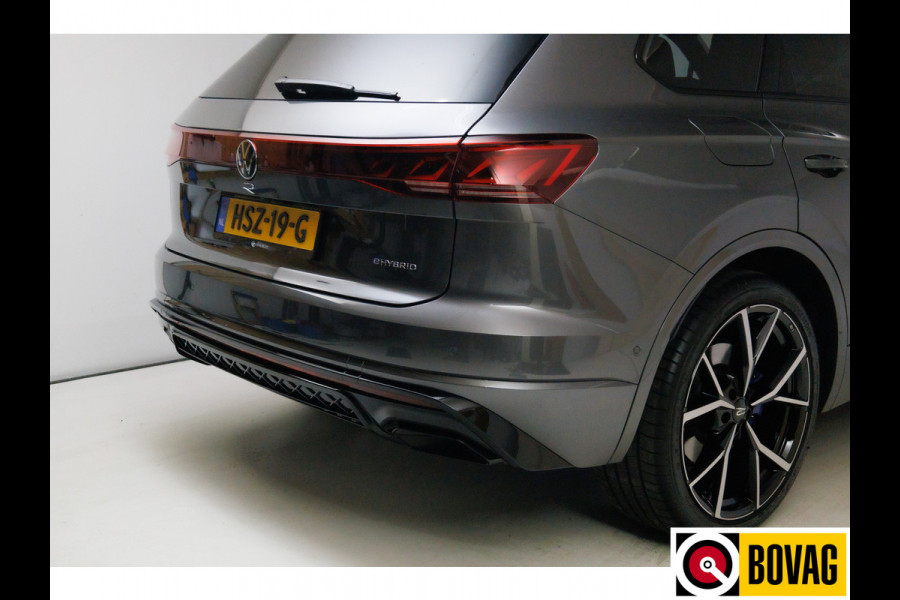 Volkswagen Touareg 3.0 TSi eHybrid 4MOTION R 463 PK | Head-Up | Luchtvering | Pano | Elec. haak | Dynaudio, stoelen en achterbank koeling en verwarming, stoelen elec. met geheugen