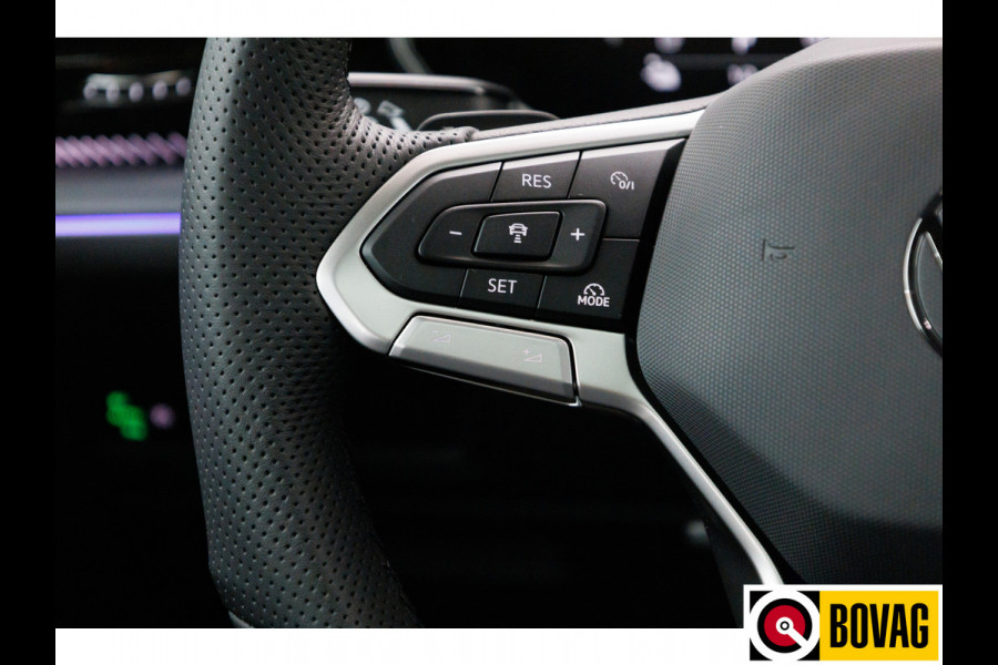 Volkswagen Touareg 3.0 TSi eHybrid 4MOTION R 463 PK | Head-Up | Luchtvering | Pano | Elec. haak | Dynaudio, stoelen en achterbank koeling en verwarming, stoelen elec. met geheugen