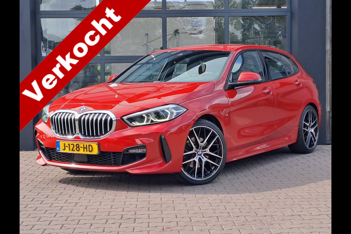 BMW 1-serie 118i High Executive | Navi | Sportinterieur | Stoelverw.| Head-up | Leder | M-Sport - Model 2020 BMW 1-serie 118i High Executive | Navi | Sportinterieur | Stoelverw.| Head-up | Leder | M-Sport - Model 2020