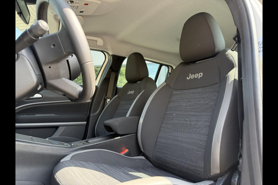 Jeep Avenger Longitude 54 kWh | Navi | Carplay | Stoelverwarming |