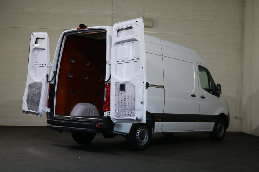 Mercedes-Benz Sprinter 316 CDI L2 H2 Airco Navigatie Camera 3.5t Trekhaak