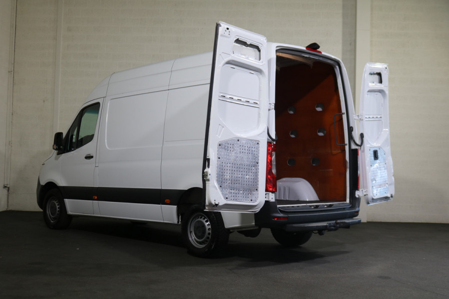 Mercedes-Benz Sprinter 316 CDI L2 H2 Airco Navigatie Camera 3.5t Trekhaak