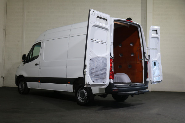 Mercedes-Benz Sprinter 316 CDI L2 H2 Airco Navigatie Camera 3.5t Trekhaak