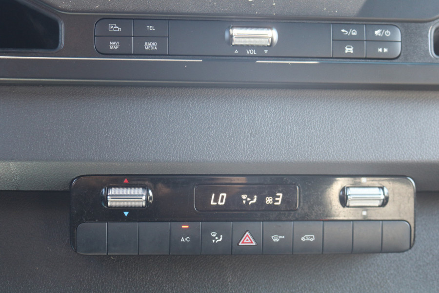Mercedes-Benz Sprinter 316 CDI L2 H2 Airco Navigatie Camera 3.5t Trekhaak