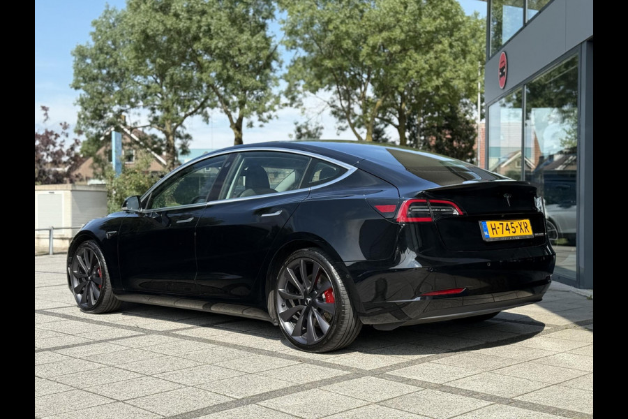 Tesla Model 3 Aut. AWD Dual Motor Performance | Autopilot | Panorama | Leder |