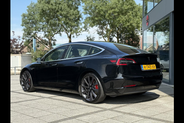 Tesla Model 3 Aut. AWD Dual Motor Performance | Autopilot | Panorama | Leder |