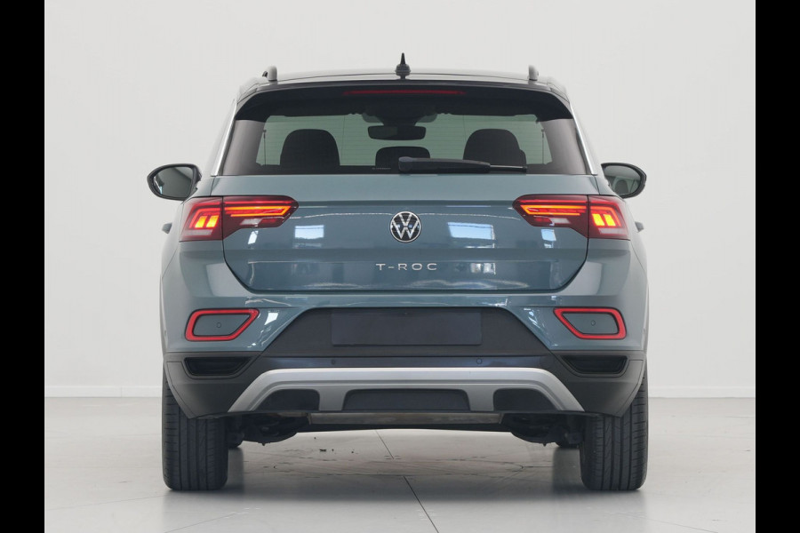 Volkswagen T-Roc 1.0 TSI 110pk Life Navi via App Clima Pdc Lm Velgen 321