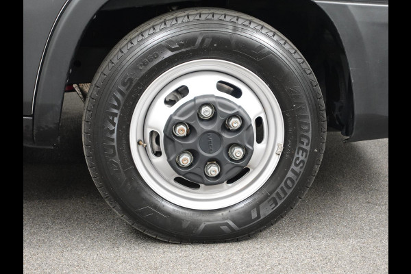 Iveco Daily 3.0 180pk Automaat Bakwagen Laadklep 440x211x235 Airco Cruise control LED Navi Camera