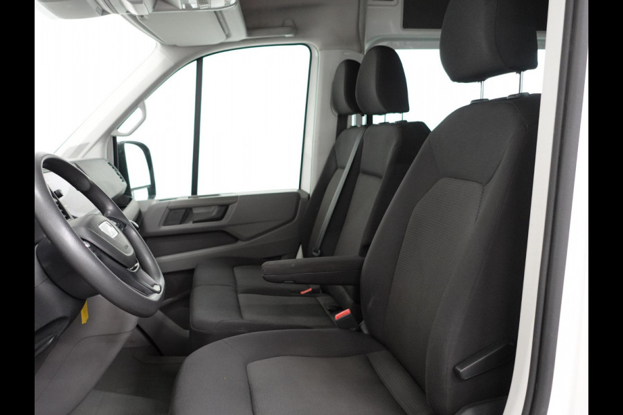 MAN TGE 3.140 2.0 TDI 140pk Dubbele Cabine L3H3 7 persoons Navigatie Apple Carplay/Android Auto Trekhaak Cruise Control Bluetooth Airco Camera