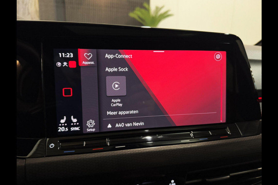 Volkswagen Golf 2.0 TSI GTI|PANO|KEYLESS|HEAD UP|HK|BOMVOL