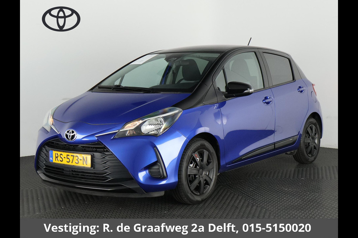 Toyota Yaris 1.0 VVT-i Bi-Tone | Airco | | Privacy Glass | Radio/USB/Bluetooth | Elektrische ramen Toyota Yaris 1.0 VVT-i Bi-Tone | Airco | | Privacy Glass | Radio/USB/Bluetooth | Elektrische ramen