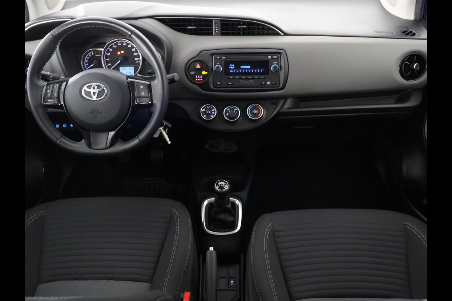 Toyota Yaris 1.0 VVT-i Bi-Tone | Airco | | Privacy Glass | Radio/USB/Bluetooth | Elektrische ramen