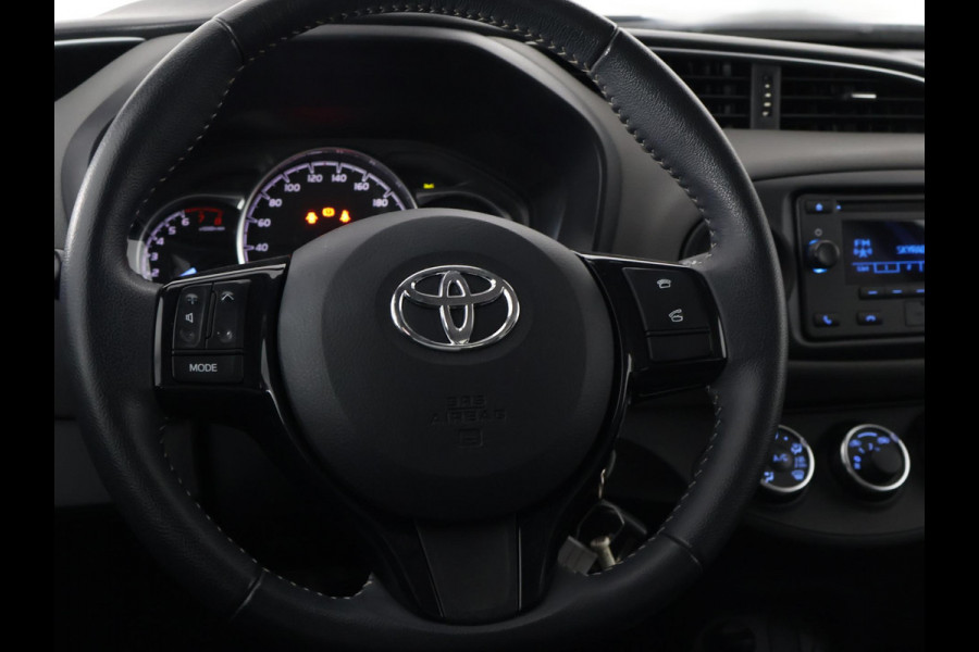 Toyota Yaris 1.0 VVT-i Bi-Tone | Airco | | Privacy Glass | Radio/USB/Bluetooth | Elektrische ramen