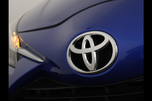 Toyota Yaris 1.0 VVT-i Bi-Tone | Airco | | Privacy Glass | Radio/USB/Bluetooth | Elektrische ramen